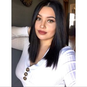 Meet your Posher, Ana